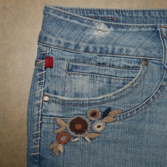Fire Jeans ALICIA Cropped Flower EMBROIDERED 34x19 - Picture 4 of 8